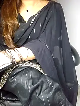 Snapshot of aliyaah_singh chatting on January 2025 09:09:02 PM aliyaah singh online show from January 2025 09:09:02 PM