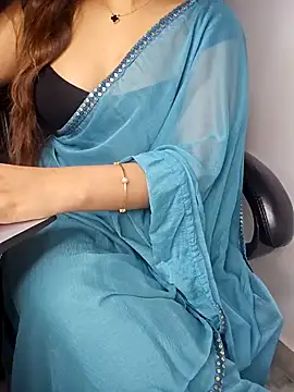 Snapshot of aliyaah_singh chatting on March 2025 08:42:02 PM aliyaah singh online show from March 2025 08:42:02 PM