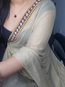 Snapshot of aliyaah_singh chatting on September 2025 05:38:02 PM aliyaah singh online show from September 2025 05:38:02 PM