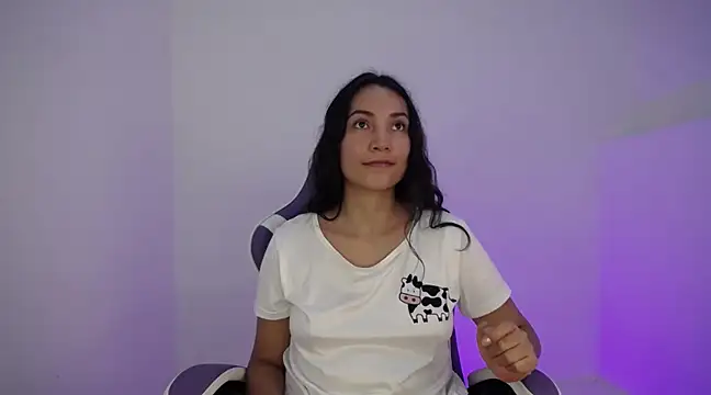 Snapshot of cutie_and_slutty chatting on February 2025 01:34:02 AM cutie and slutty online show from February 2025 01:34:02 AM