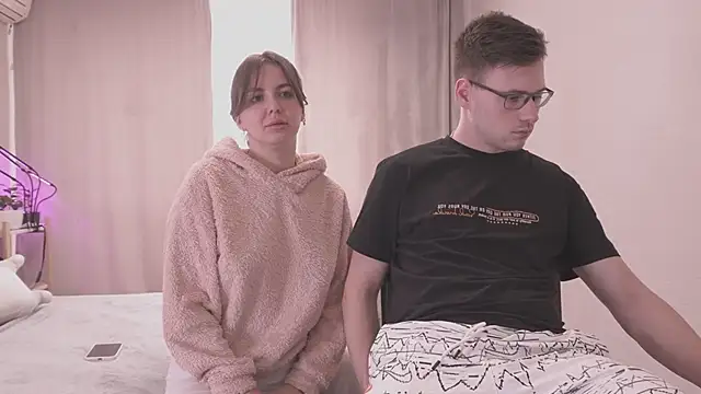 Snapshot of FluffyHat chatting on February 2025 11:59:02 AM FluffyHat online show from February 2025 11:59:02 AM