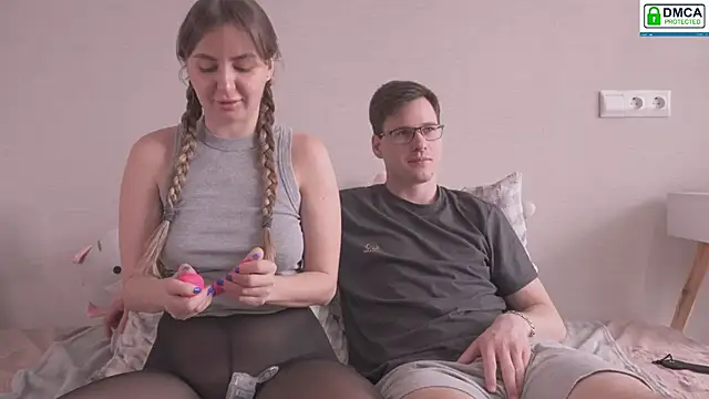 Snapshot of FluffyHat chatting on March 2025 06:54:01 AM FluffyHat online show from March 2025 06:54:01 AM