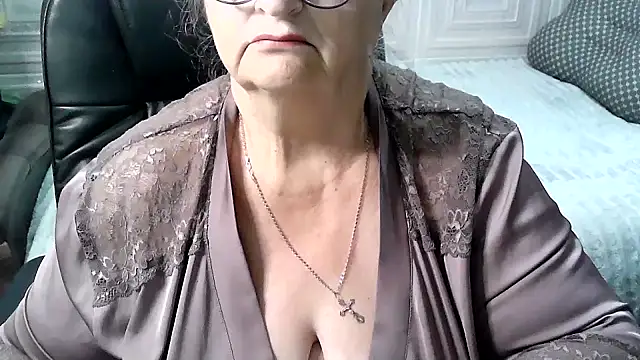 LolkaAlyss online show from May 2026 06:42:02 AM