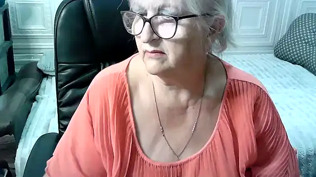LolkaAlyss online show from July 2026 10:33:02 AM