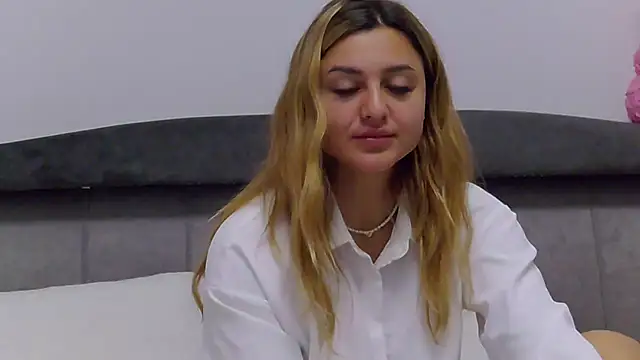 NicolePlay online show from April 2026 04:56:01 AM