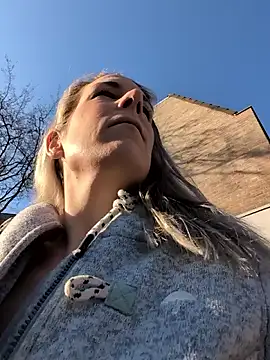 NaomiAndFriends online show from March 2026 08:42:02 AM