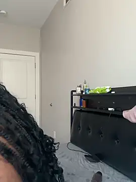 Snapshot of DancingLemonade chatting on October 2025 03:02:01 PM DancingLemonade online show from October 2025 03:02:01 PM