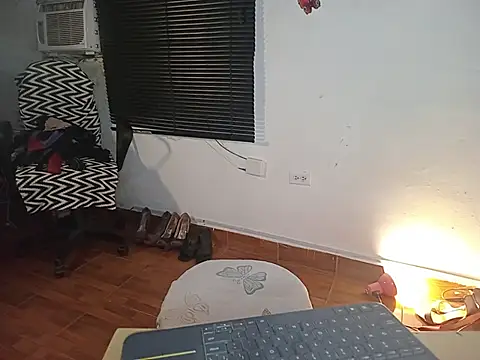 sharom smith1 online show from April 2026 06:44:02 AM