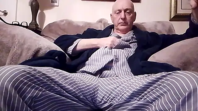 Snapshot of keeenn11 chatting on March 2026 10:26:02 PM keeenn11 online show from March 2026 10:26:02 PM