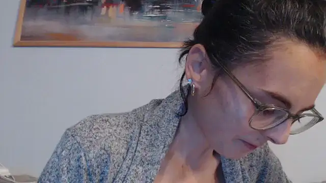 cleophee online show from December 2025 06:41:02 AM