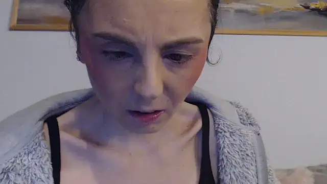 cleophee online show from February 2026 06:52:01 AM