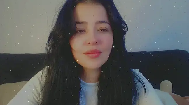 Snapshot of Aleska__Bell chatting on February 2025 03:21:02 PM Aleska Bell online show from February 2025 03:21:02 PM