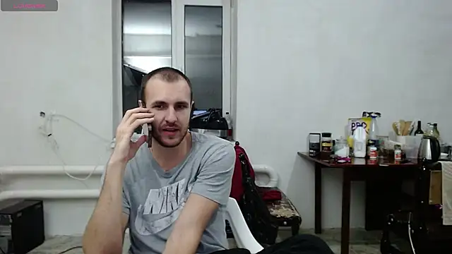 Snapshot of Raamoss chatting on December 2024 06:31:01 PM Raamoss online show from December 2024 06:31:01 PM