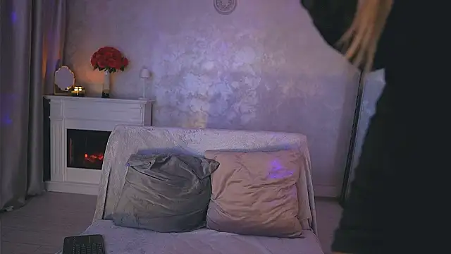 Michelle90u online show from March 2026 08:48:01 PM