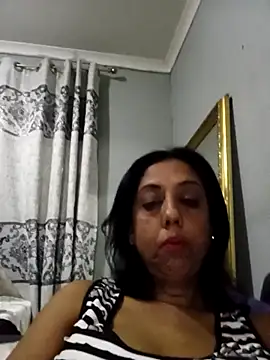 Snapshot of Mahi4luv chatting on October 2025 11:37:02 PM Mahi4luv online show from October 2025 11:37:02 PM