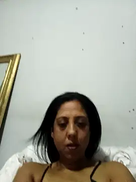 Snapshot of Mahi4luv chatting on January 2026 10:48:02 PM Mahi4luv online show from January 2026 10:48:02 PM