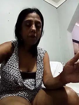 Snapshot of Mahi4luv chatting on February 2026 08:45:01 PM Mahi4luv online show from February 2026 08:45:01 PM