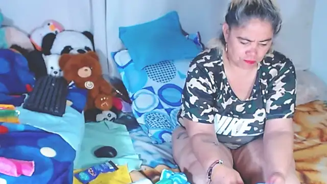 estrellita fugaz16x online show from October 2025 03:58:01 AM