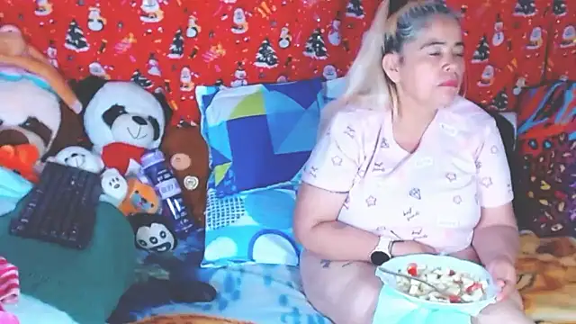 estrellita fugaz16x online show from January 2026 03:55:02 AM