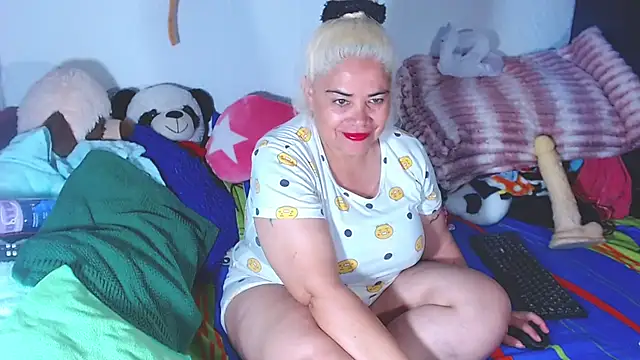 Snapshot of estrellita_fugaz16x chatting on July 2026 04:06:02 AM estrellita fugaz16x online show from July 2026 04:06:02 AM