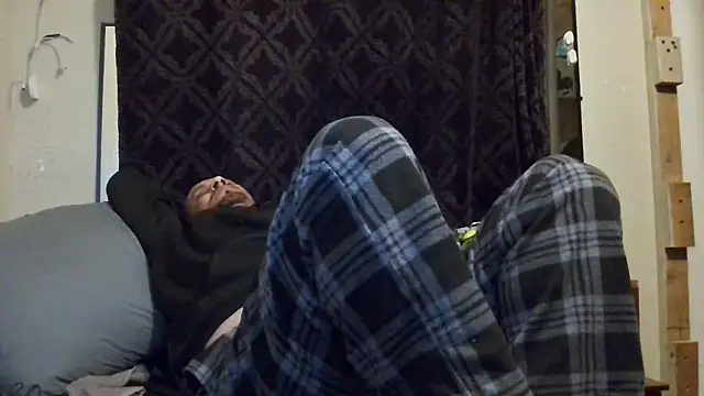 Snapshot of leonar0101 chatting on January 2025 11:24:01 AM leonar0101 online show from January 2025 11:24:01 AM