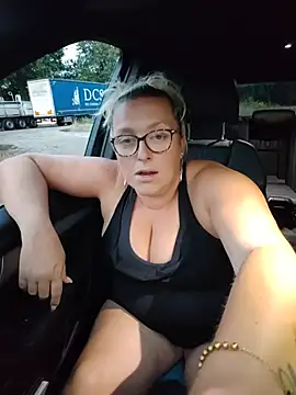 winniess40 online show from July 2026 07:49:01 PM
