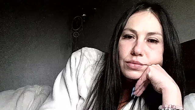 JulianaGold1 online show from February 2026 09:41:01 PM