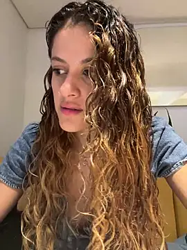 Snapshot of alana15 chatting on December 2024 08:55:02 PM alana15 online show from December 2024 08:55:02 PM