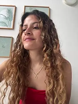 Snapshot of alana15 chatting on December 2024 09:22:02 PM alana15 online show from December 2024 09:22:02 PM