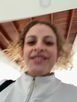 Snapshot of alana15 chatting on January 2025 03:44:01 PM alana15 online show from January 2025 03:44:01 PM