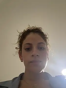 Snapshot of alana15 chatting on February 2025 12:31:02 AM alana15 online show from February 2025 12:31:02 AM