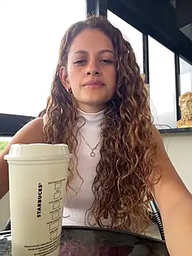 Snapshot of alana15 chatting on February 2025 08:04:01 PM alana15 online show from February 2025 08:04:01 PM