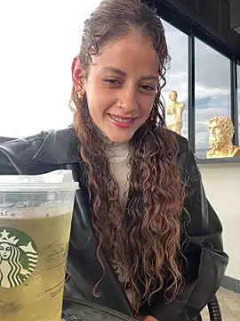 Snapshot of alana15 chatting on February 2025 09:20:02 PM alana15 online show from February 2025 09:20:02 PM