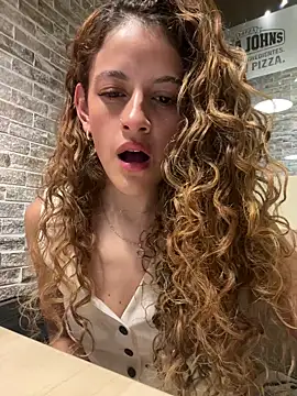 Snapshot of alana15 chatting on March 2025 09:48:02 PM alana15 online show from March 2025 09:48:02 PM