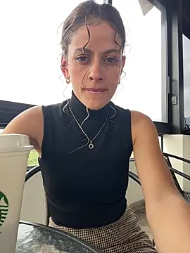 Snapshot of alana15 chatting on March 2025 09:27:02 PM alana15 online show from March 2025 09:27:02 PM