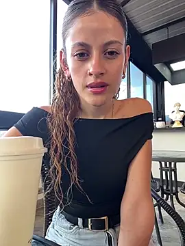 Snapshot of alana15 chatting on March 2025 09:51:02 PM alana15 online show from March 2025 09:51:02 PM