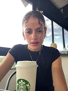 Snapshot of alana15 chatting on March 2025 09:58:02 PM alana15 online show from March 2025 09:58:02 PM