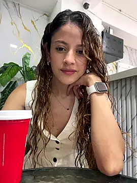 Snapshot of alana15 chatting on October 2025 09:37:01 PM alana15 online show from October 2025 09:37:01 PM