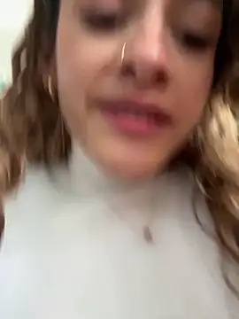 alana15 online show from November 2025 09:36:02 PM