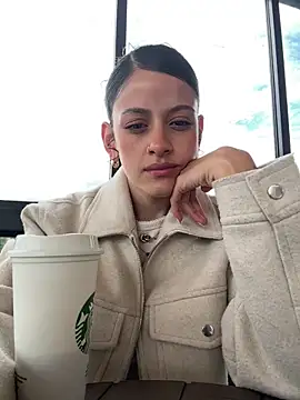 alana15 online show from December 2025 08:16:02 PM