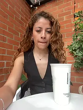 alana15 online show from June 2026 09:20:02 PM