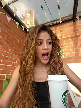 alana15 online show from August 2026 09:06:01 PM