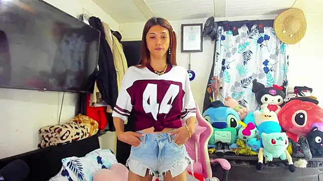 Lawrncesofiets online show from March 2025 06:11:02 PM