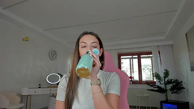 TiffanyHouston  online show from December 2024 08:45:02 AM