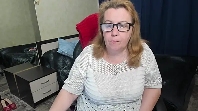 Frau Marta online show from April 2026 12:28:01 PM