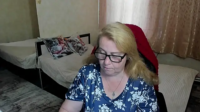 Frau Marta online show from June 2026 01:05:02 PM