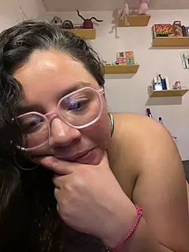 Vivi Kvsh online show from March 2026 09:59:02 AM