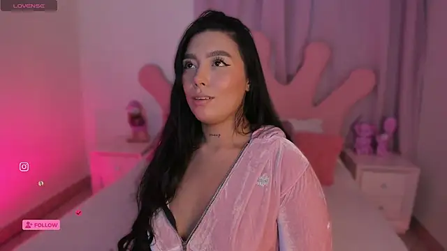 Snapshot of shantall_vidales_ chatting on October 2025 04:01:02 AM shantall vidales online show from October 2025 04:01:02 AM