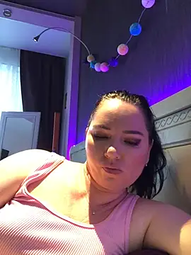 Snapshot of HotMilfMargo chatting on February 2025 02:10:02 PM HotMilfMargo online show from February 2025 02:10:02 PM