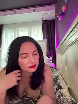 Snapshot of HotMilfMargo chatting on March 2025 10:02:02 AM HotMilfMargo online show from March 2025 10:02:02 AM